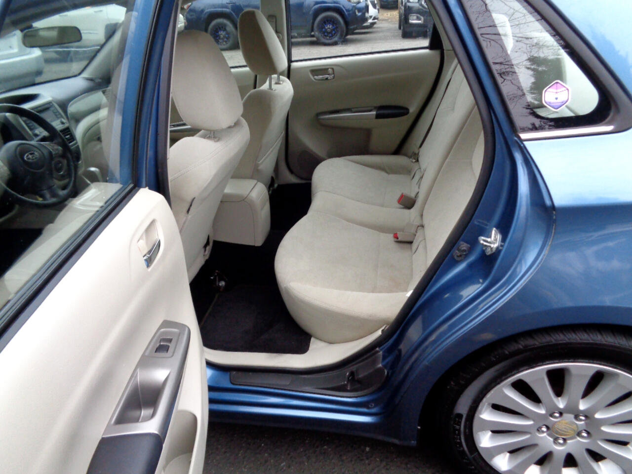 Used 2010 Subaru Impreza 2.5i Premium image 15