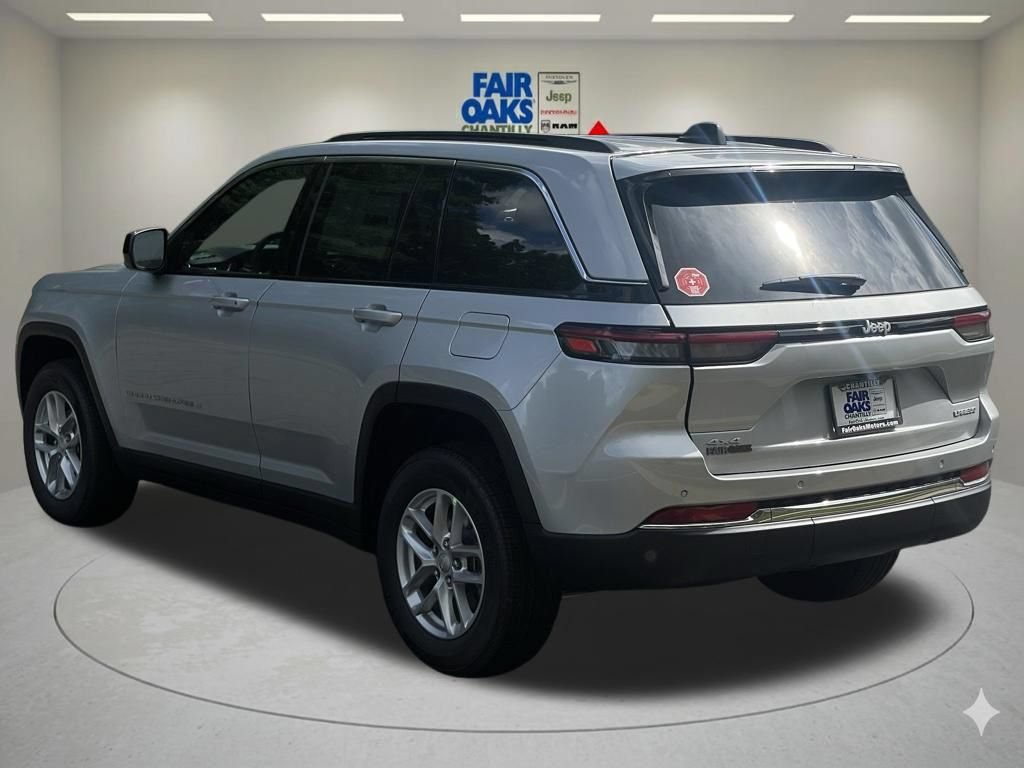 New 2026 Jeep Grand Cherokee Laredo X AWD/4WD image 7
