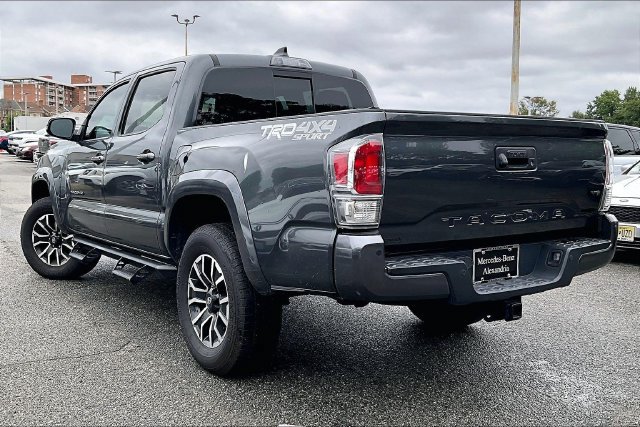 Used 2021 Toyota Tacoma TRD Sport w/ TRD Premium Sport Package AWD/4WD image 3