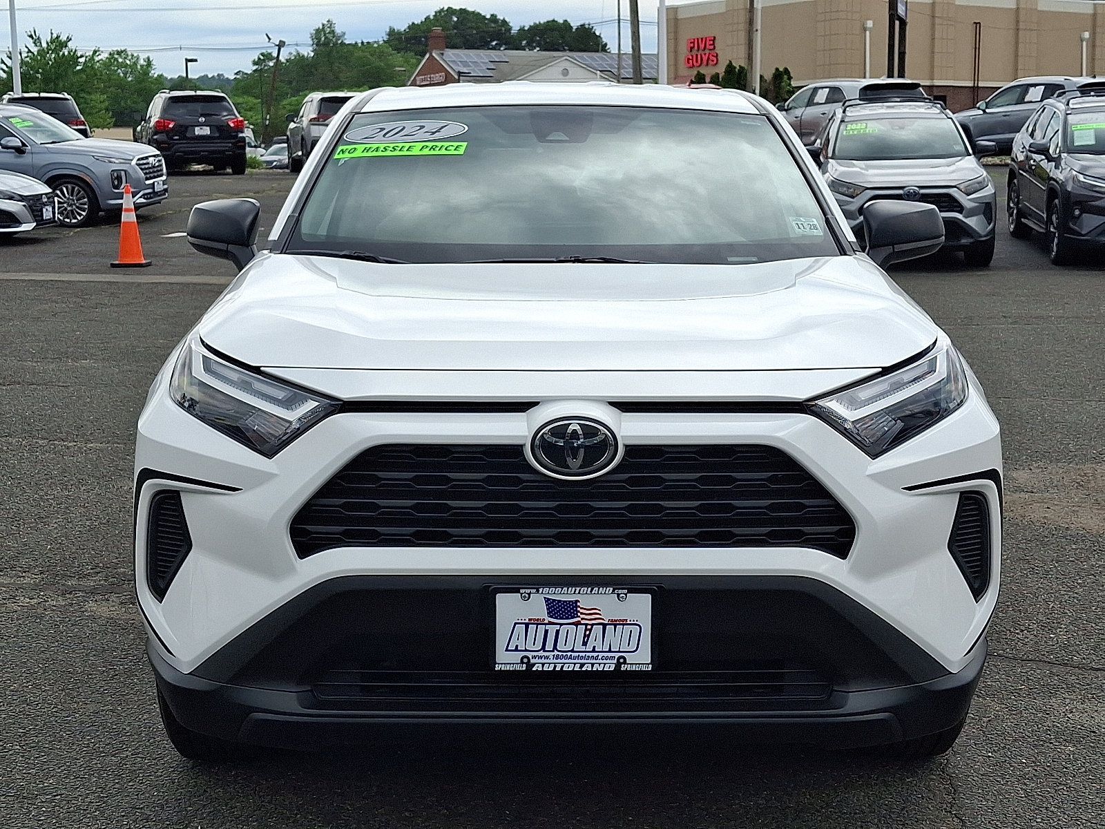 Used 2024 Toyota RAV4 LE AWD/4WD image 2