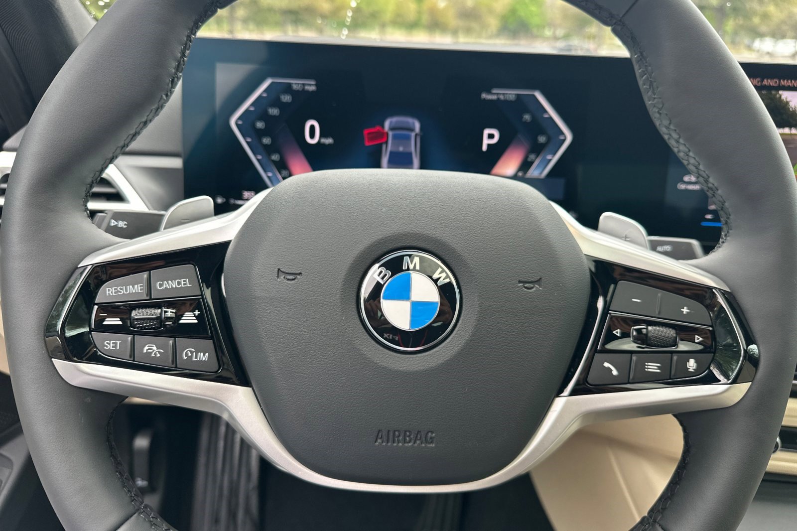 Used 2025 BMW 330i Sedan w/ Premium Package image 28