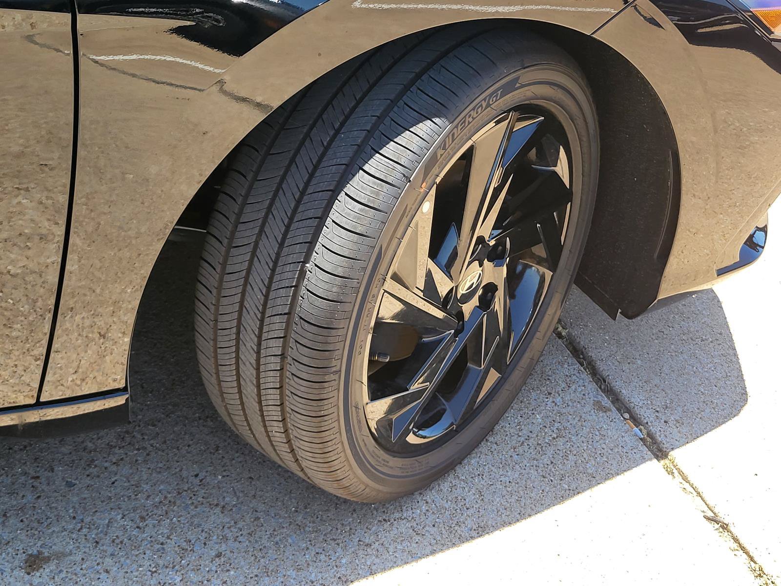 New 2026 Hyundai Elantra SEL Sport Premium FWD image 6