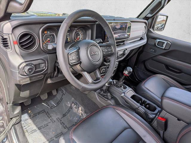 Certified 2025 Jeep Wrangler Unlimited Rubicon AWD/4WD image 10