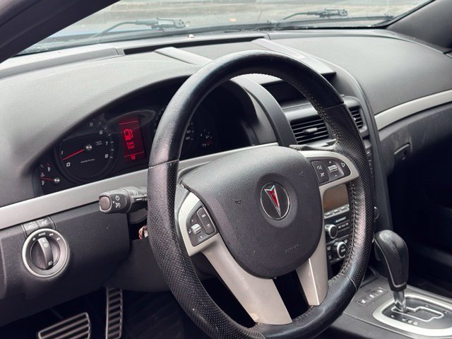 Used 2009 Pontiac G8 GT w/ Premium Package RWD image 11
