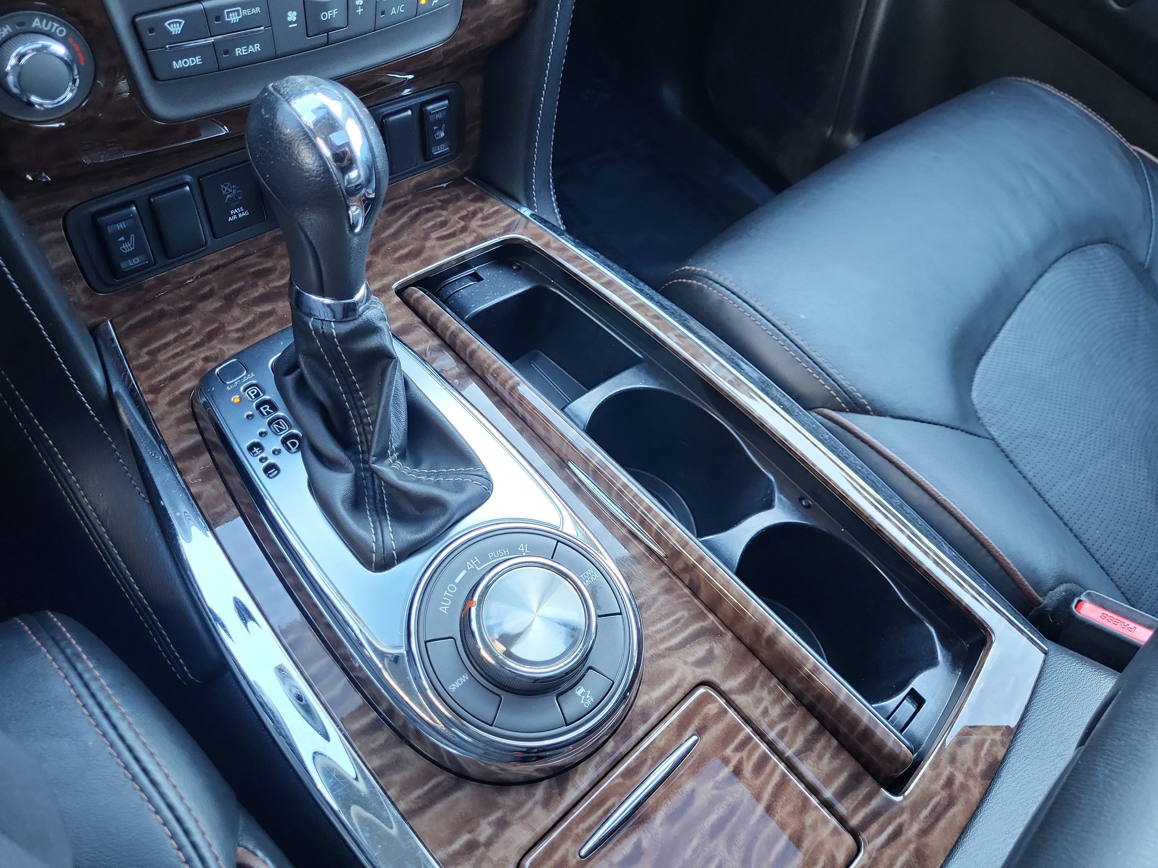 Used 2019 Nissan Armada SL w/ Premium Package image 11