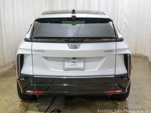 New 2025 Cadillac Lyriq Luxury w/ LPO, Floor Liner Package AWD/4WD image 5