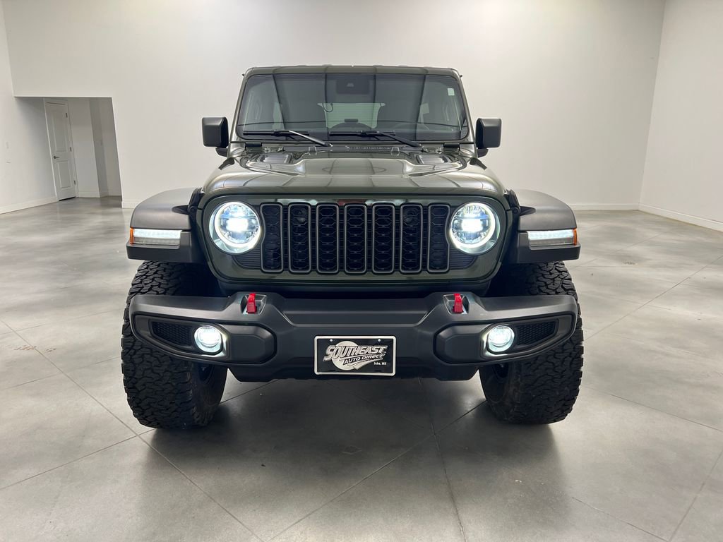 Used 2024 Jeep Wrangler Unlimited Rubicon w/ XTREMEE 35" Tire Package AWD/4WD image 2
