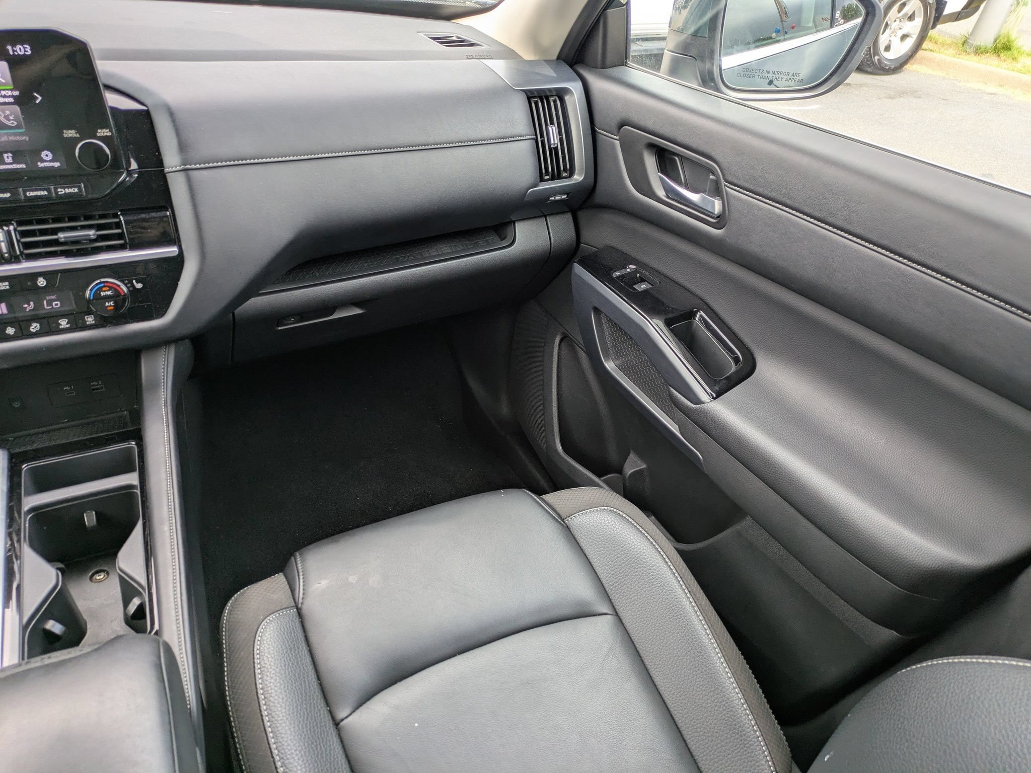 Certified 2025 Nissan Pathfinder SL AWD/4WD image 18