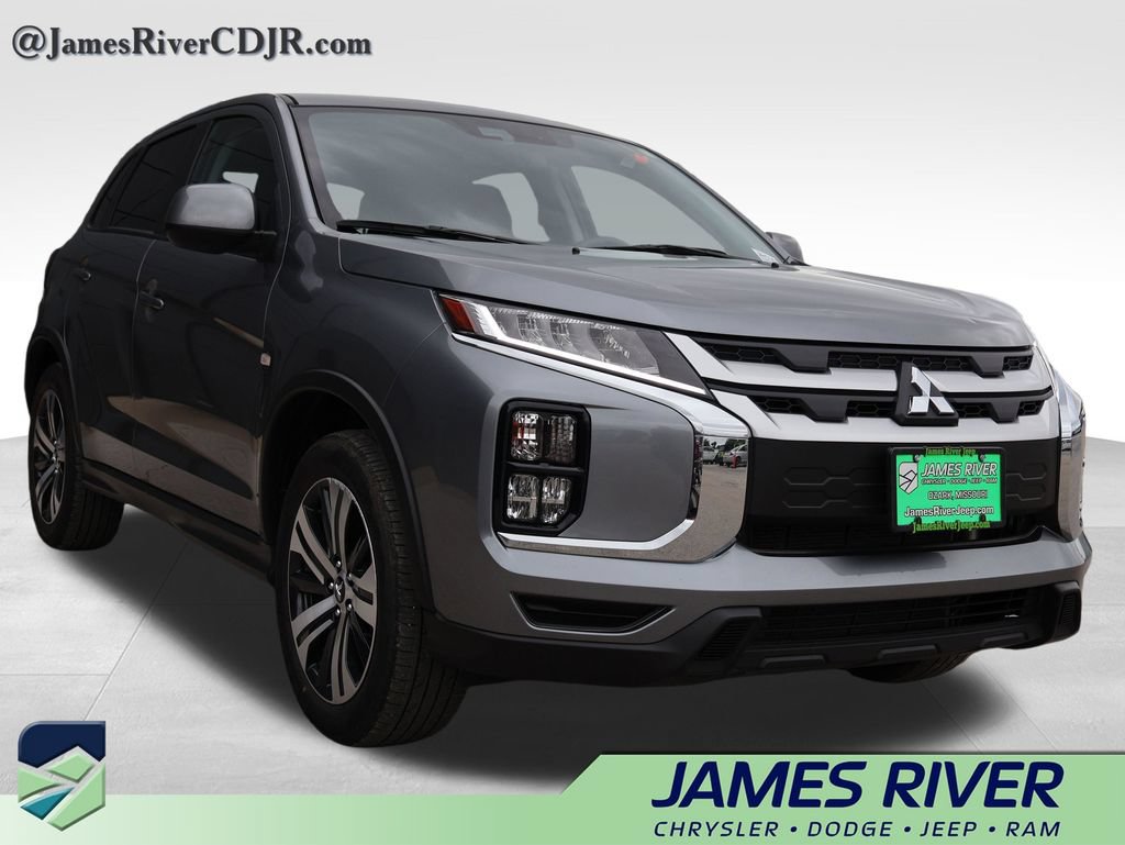 Used 2025 Mitsubishi Outlander Sport SE AWD/4WD image 7