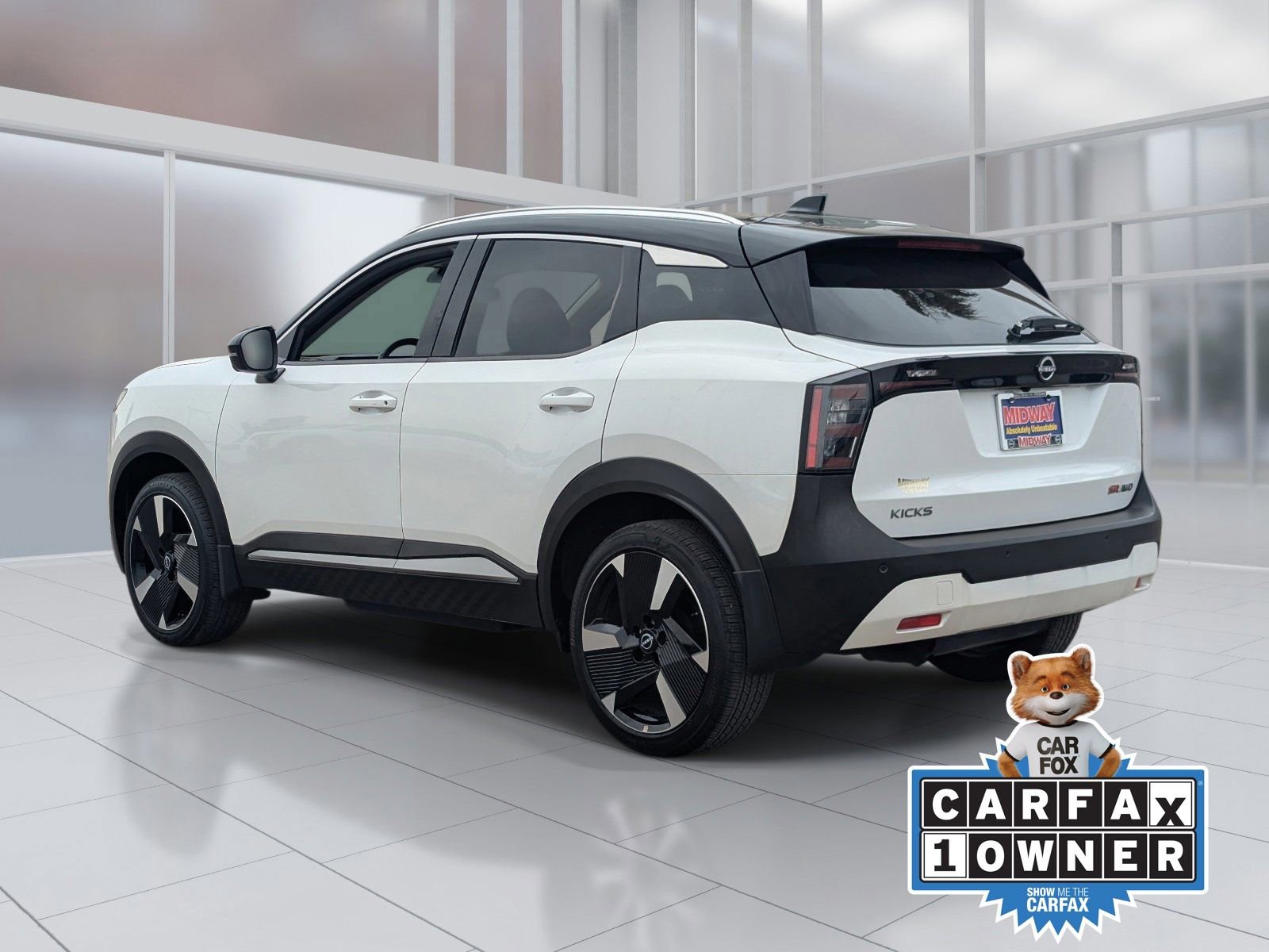 Certified 2025 Nissan Kicks SR AWD/4WD image 3