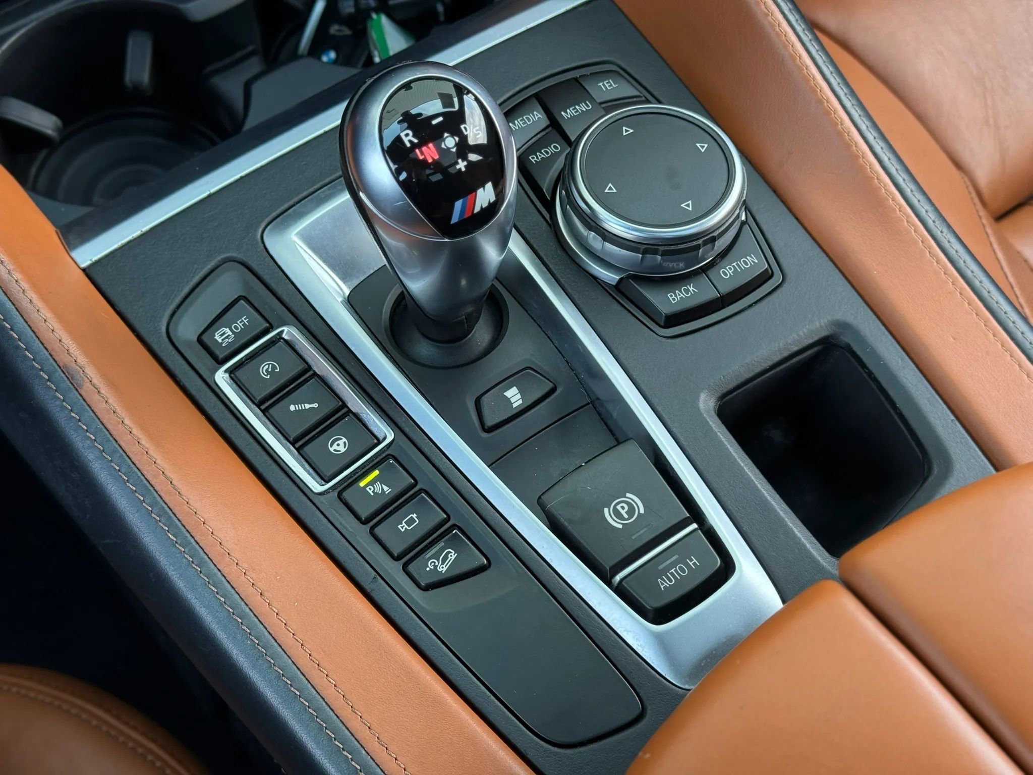 Used 2016 BMW X5 M image 23