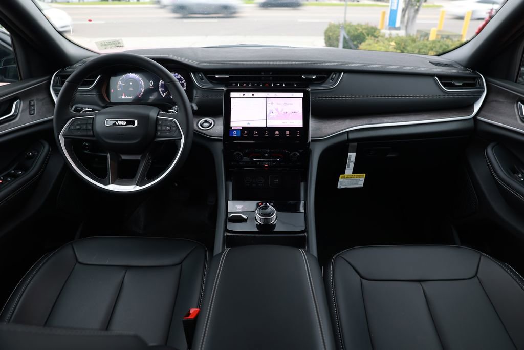 New 2025 Jeep Grand Cherokee Limited image 20
