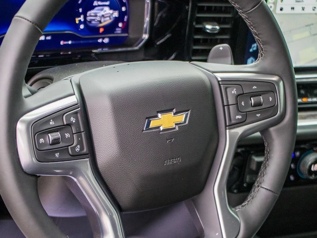 Used 2025 Chevrolet Silverado 1500 LTZ AWD/4WD image 49