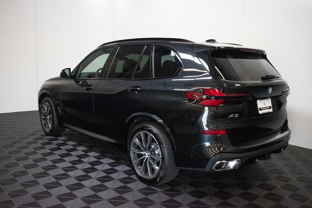 New 2026 BMW X5 xDrive50e w/ M Sport Package image 6