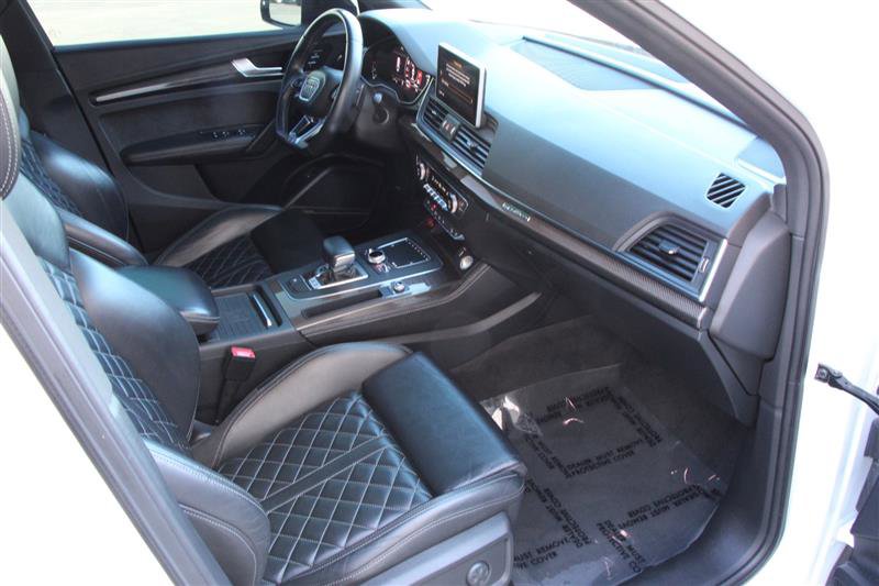 Used 2020 Audi SQ5 Prestige w/ Prestige Package AWD/4WD image 16