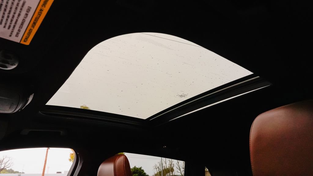 Used 2023 Lincoln Nautilus Reserve w/ Equipment Group 201A image 17