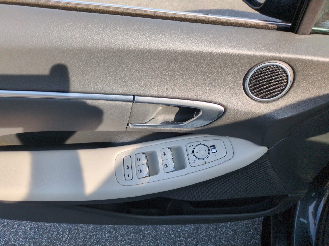 Used 2023 Hyundai Sonata SEL FWD image 12