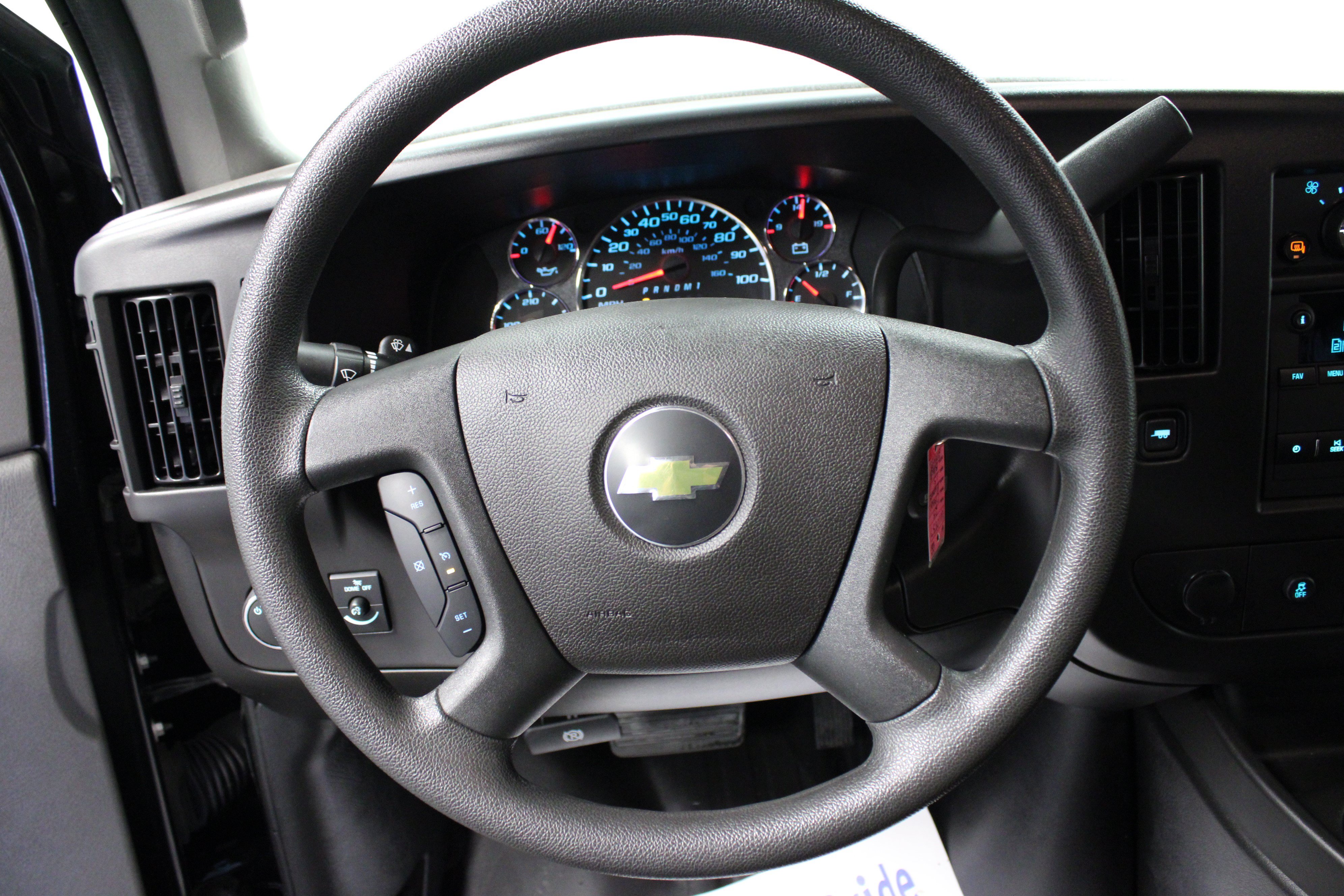 Used 2025 Chevrolet Express 3500 LS RWD image 17