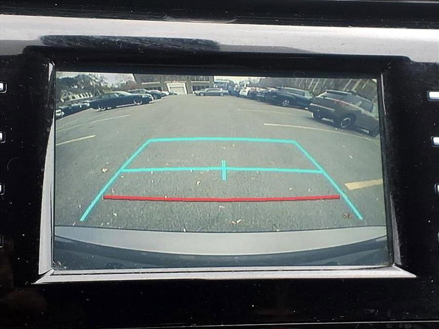 Used 2019 Toyota Camry L image 26