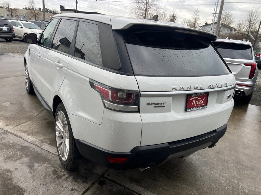 Used 2015 Land Rover Range Rover Sport SE image 5