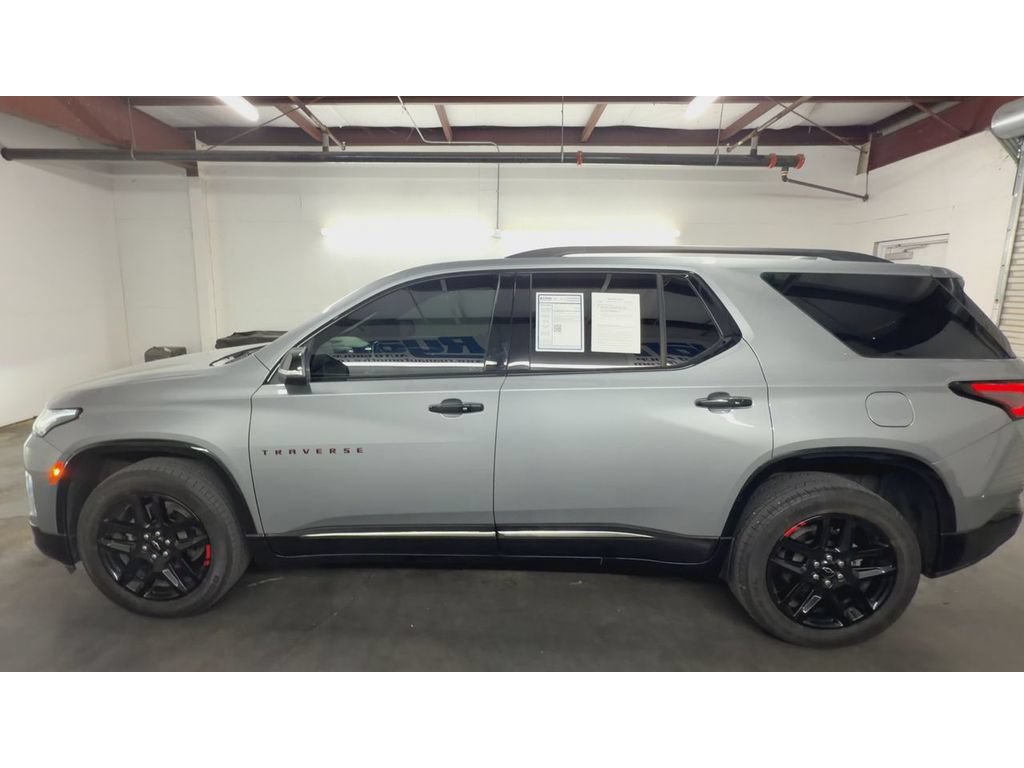 Used 2023 Chevrolet Traverse Premier w/ Redline Edition FWD image 5