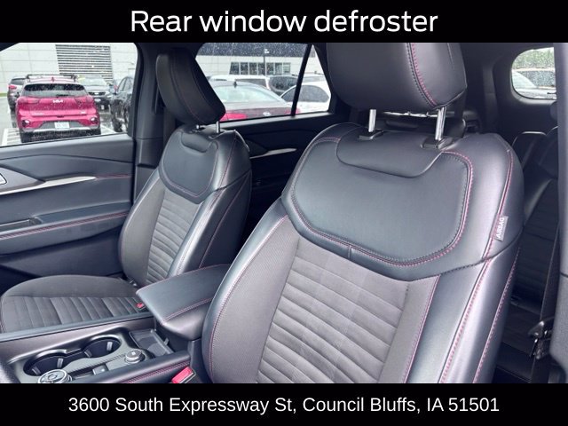 Used 2025 Ford Explorer ST-Line w/ Premium Package AWD/4WD image 17