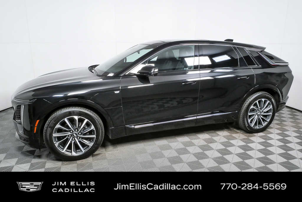 Used 2024 Cadillac Lyriq Sport image 31