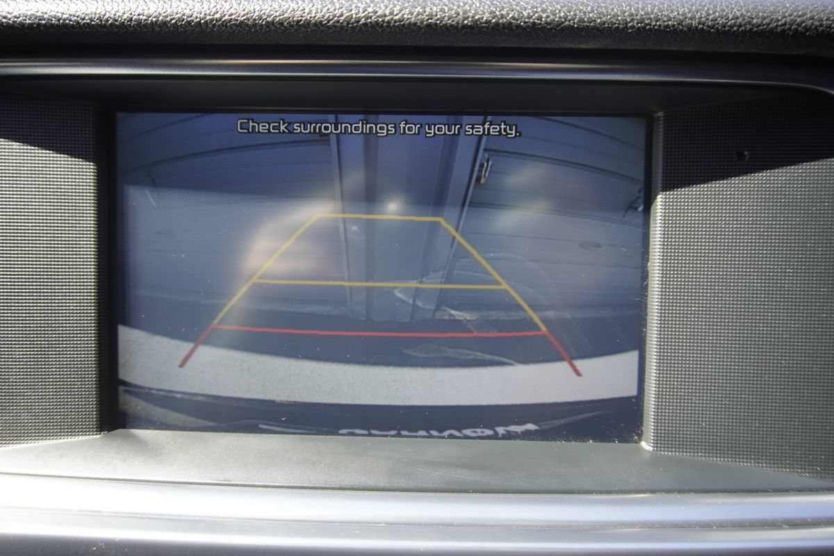 Used 2017 Kia Optima EX FWD image 18