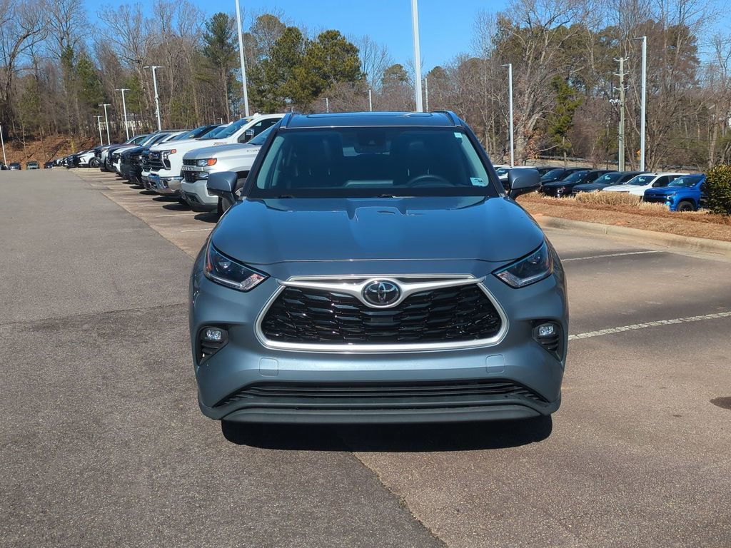 Used 2021 Toyota Highlander XLE image 8