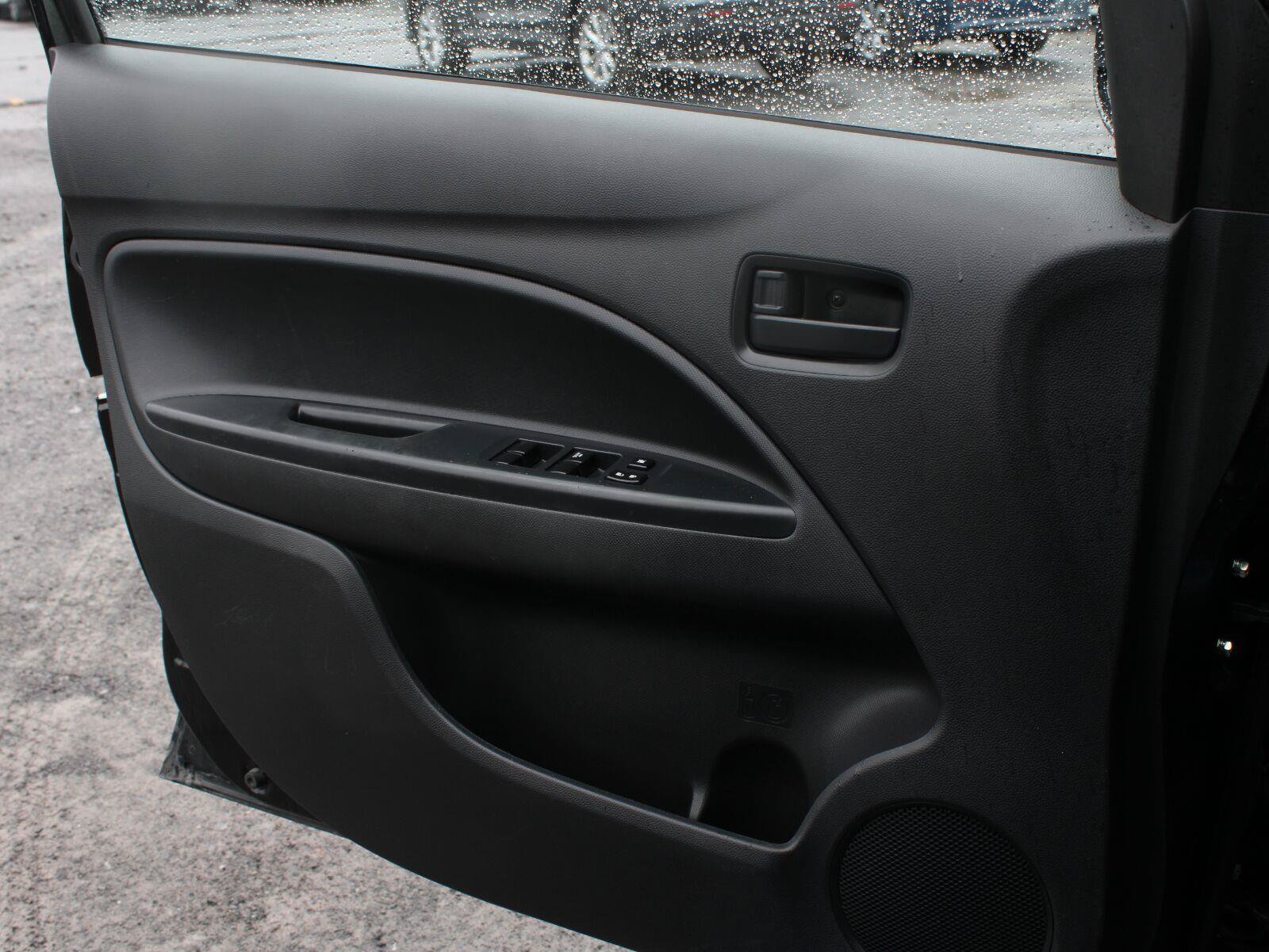 Used 2024 Mitsubishi Mirage ES FWD image 9