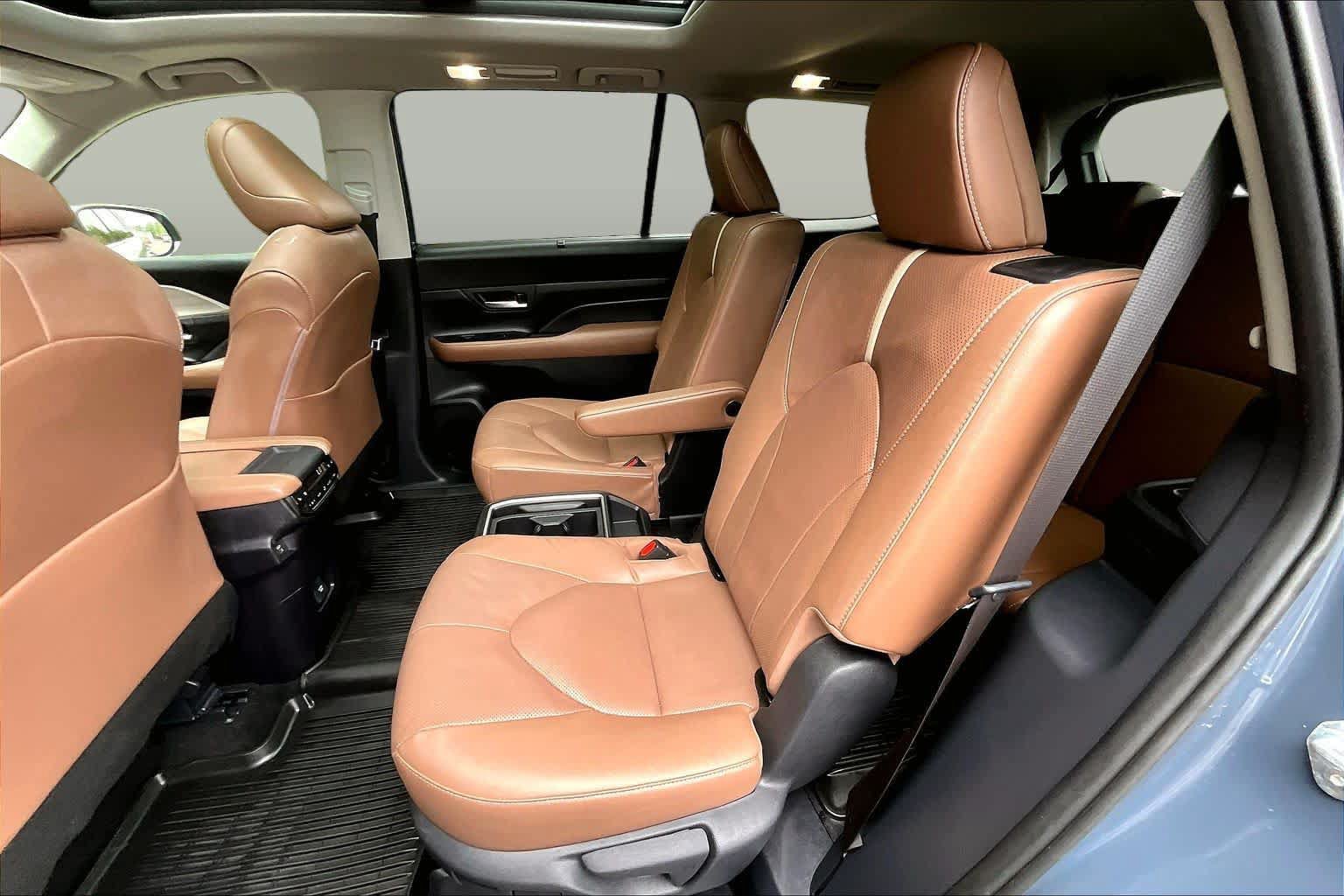 Certified 2025 Toyota Grand Highlander AWD image 20