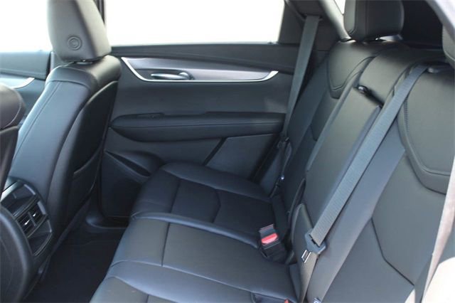 New 2025 Cadillac XT5 Luxury image 13