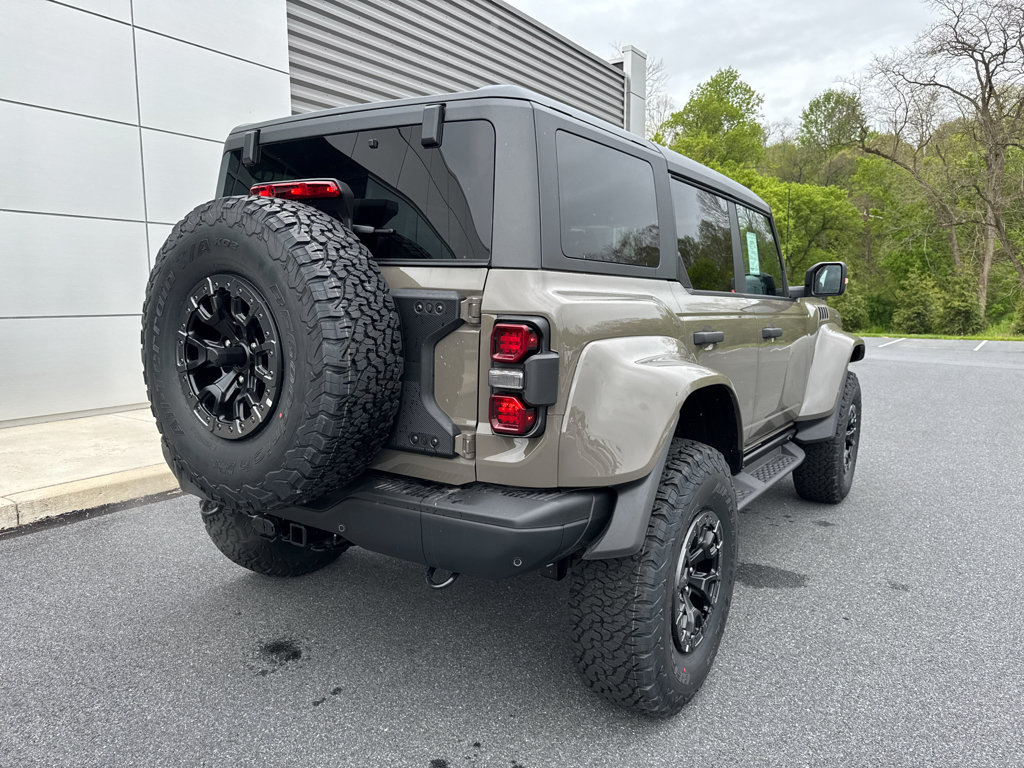New 2026 Ford Bronco Raptor w/ Interior Carbon Fiber Pack AWD/4WD image 17