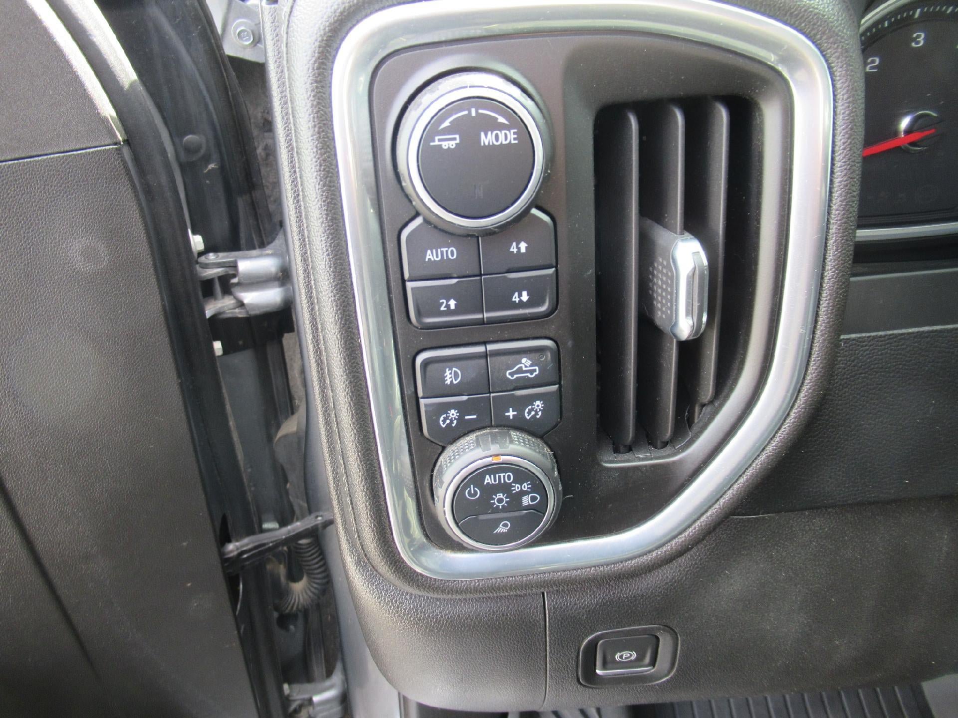 Certified 2022 Chevrolet Silverado 1500 High Country w/ Safety Package II AWD/4WD image 10