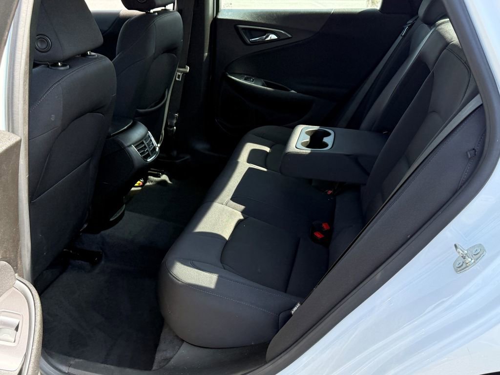 Used 2023 Chevrolet Malibu LT image 14