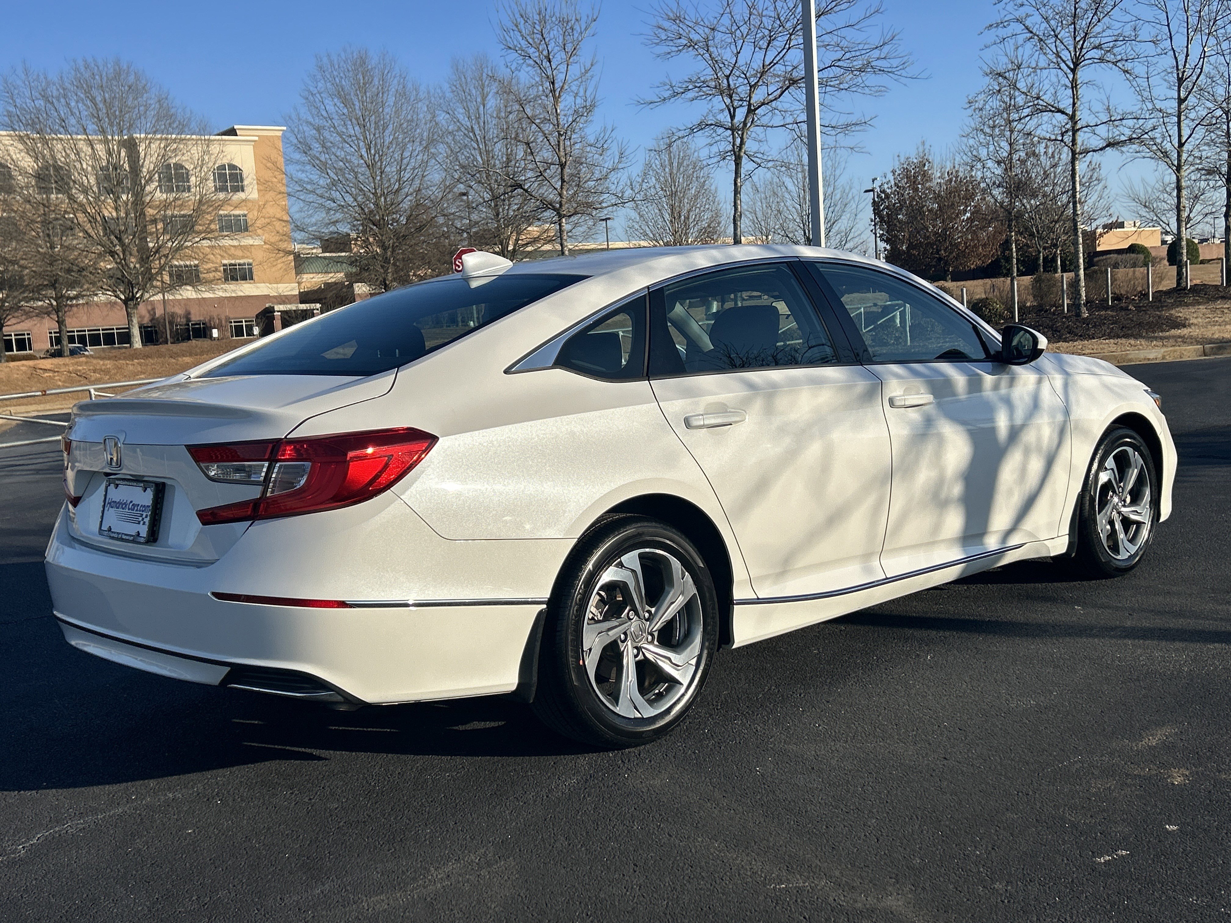 Certified 2018 Honda Accord EX image 9