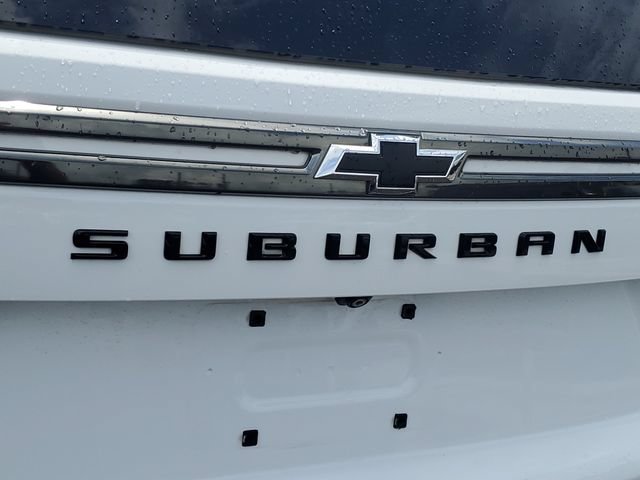 Used 2022 Chevrolet Suburban RST w/ Luxury Package RWD image 28