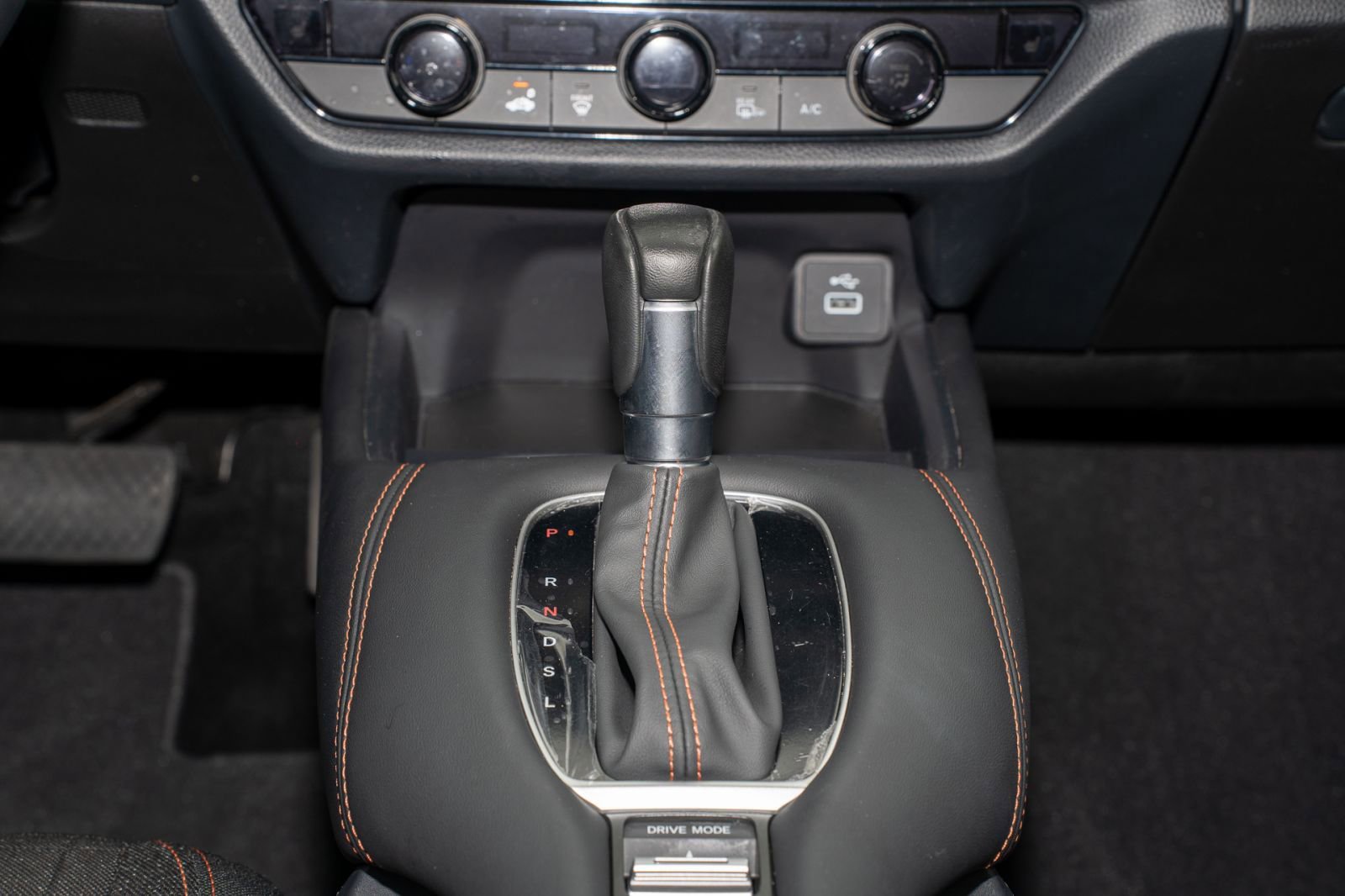 Certified 2025 Honda HR-V Sport image 25