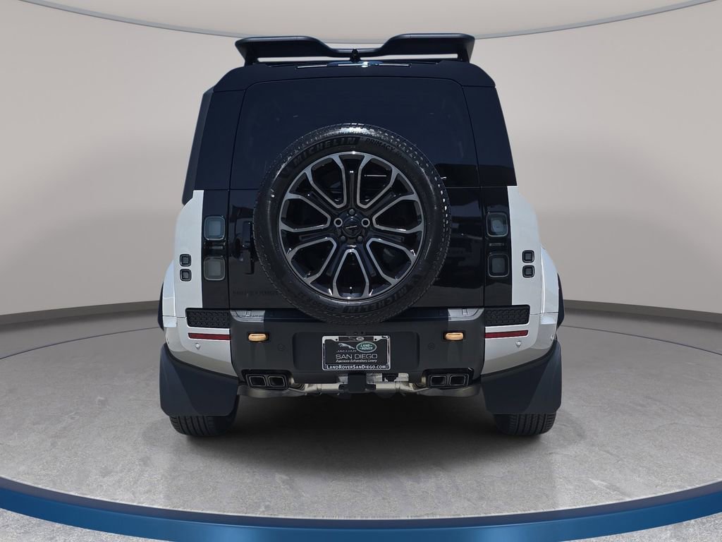 New 2026 Land Rover Defender 110 OCTA AWD/4WD image 6
