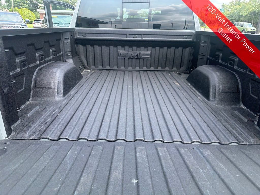 Used 2025 GMC Sierra 1500 SLE AWD/4WD image 26