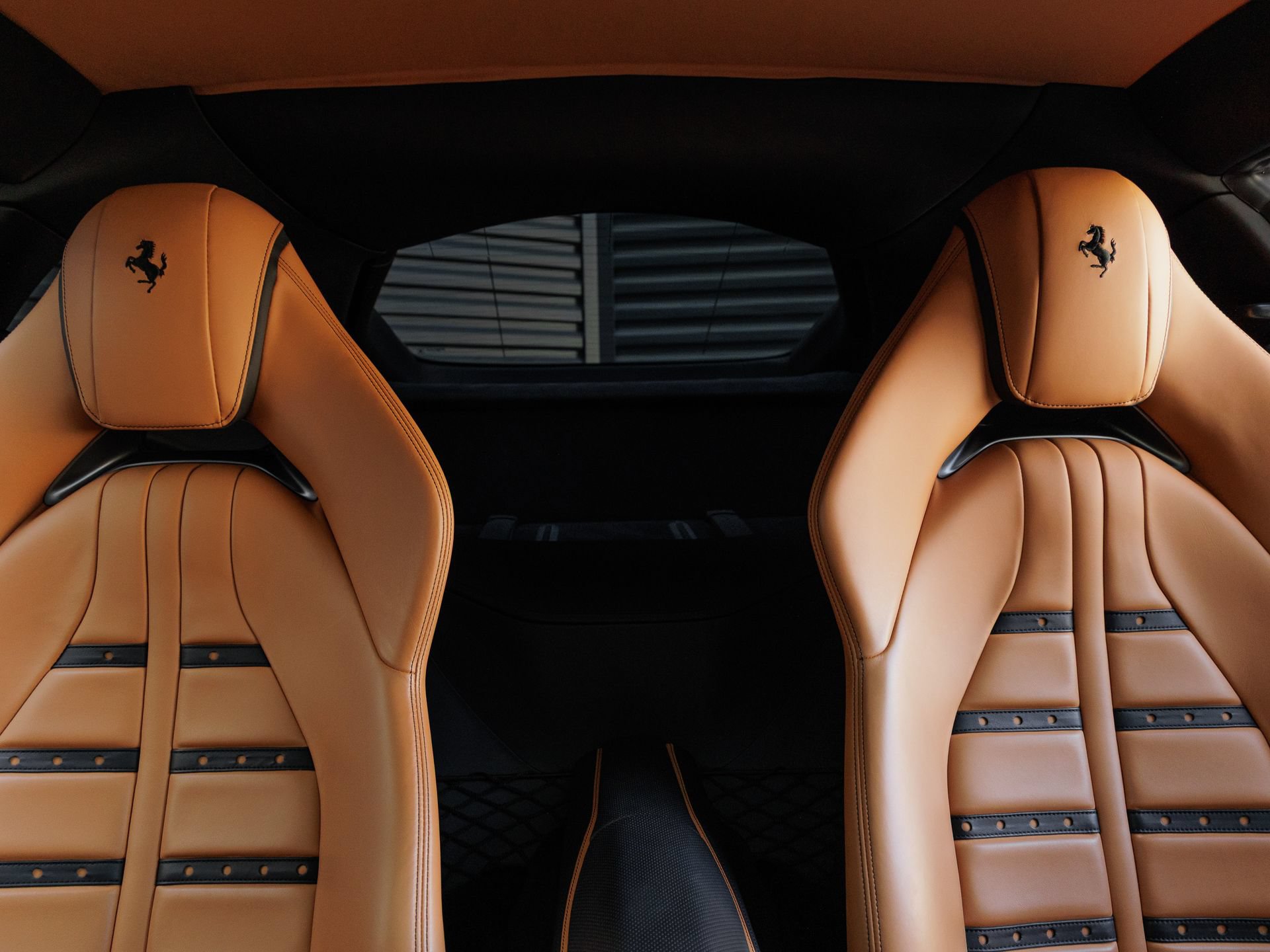 Used 2019 Ferrari 812 Superfast RWD image 19