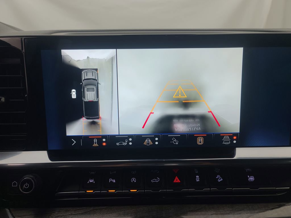 Used 2024 Chevrolet Silverado 1500 LTZ image 38