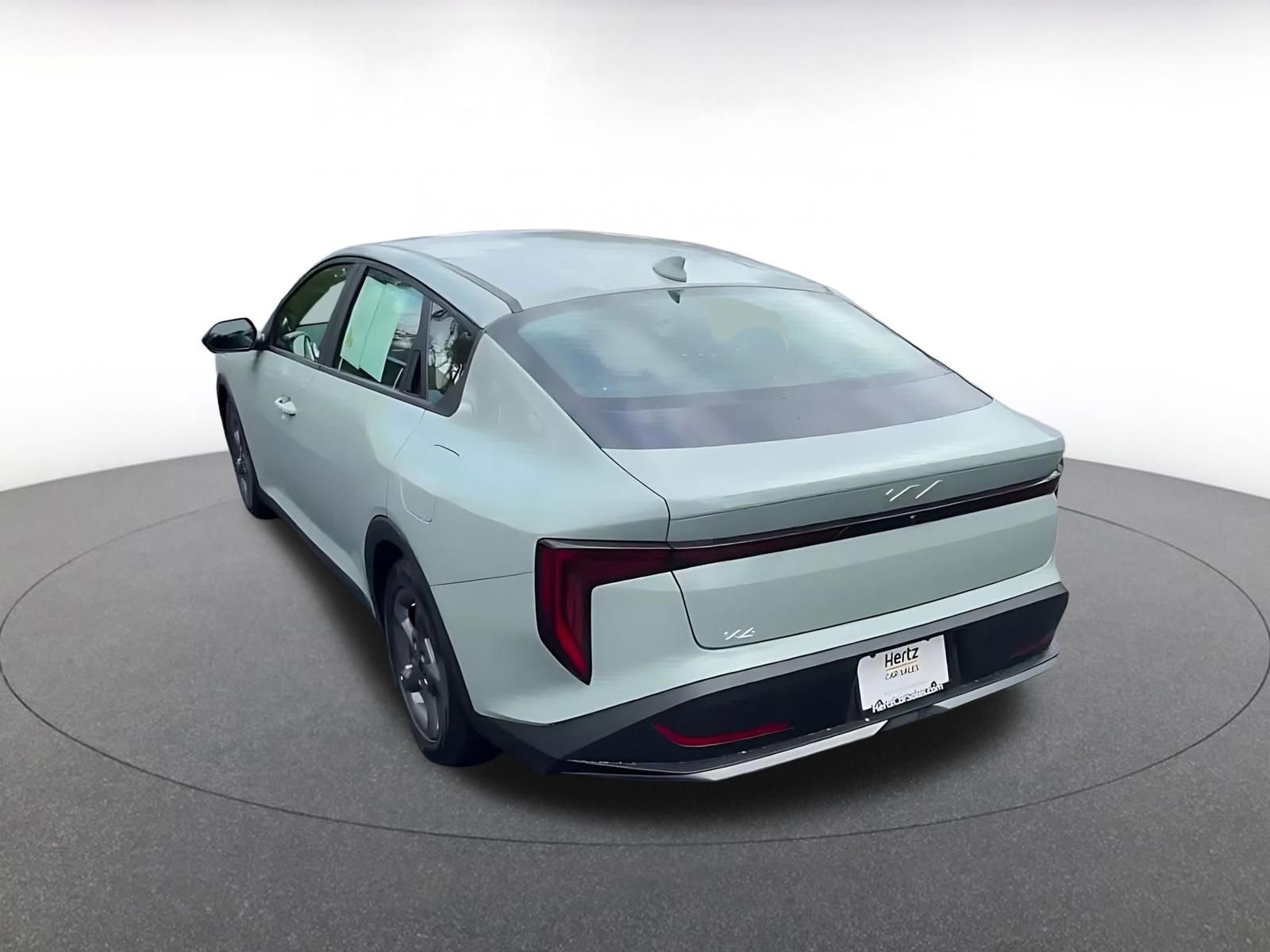 Used 2025 Kia K4 FWD image 11