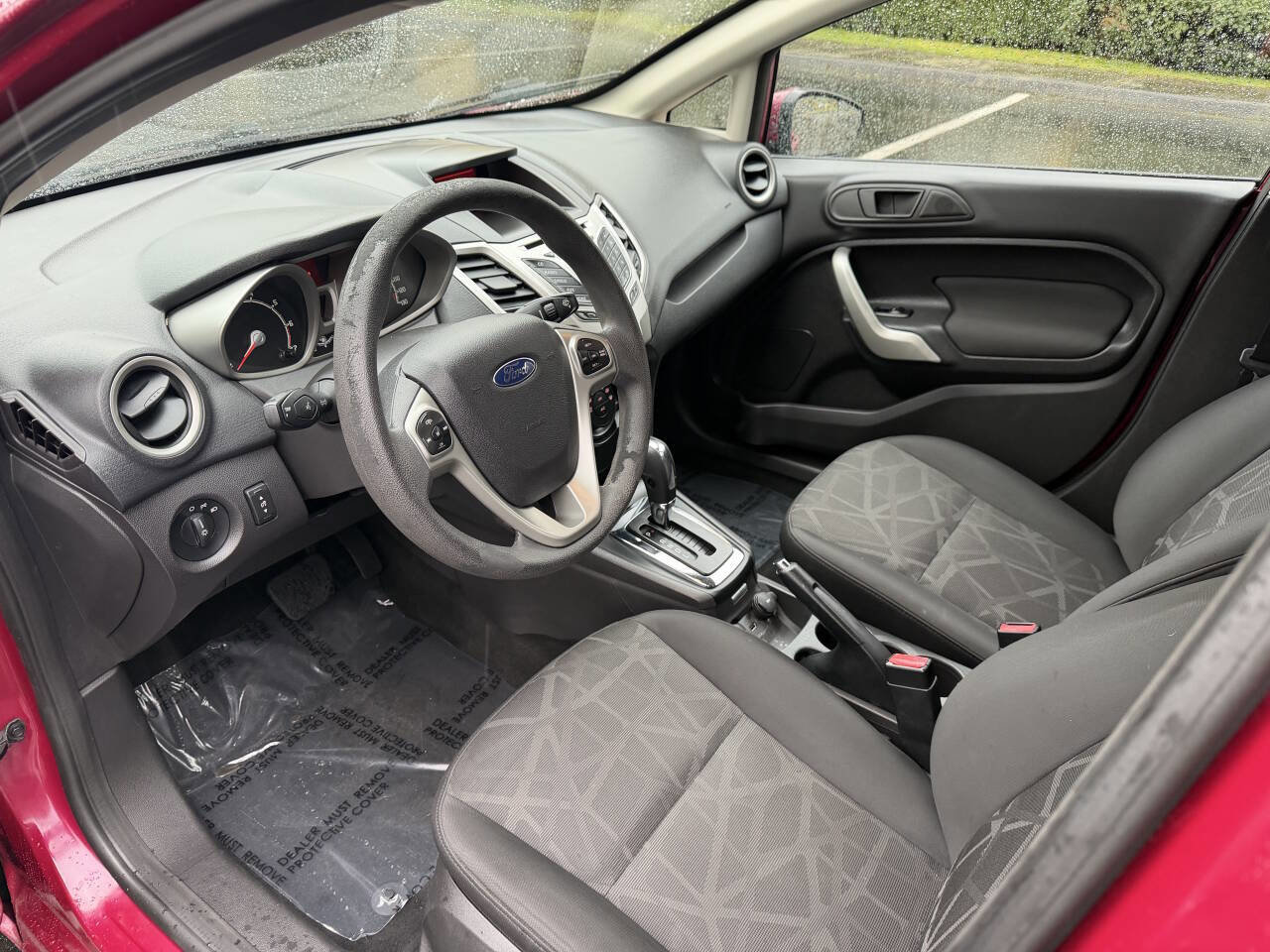 Used 2011 Ford Fiesta SE w/ 203A Rapid Spec Order Code image 12