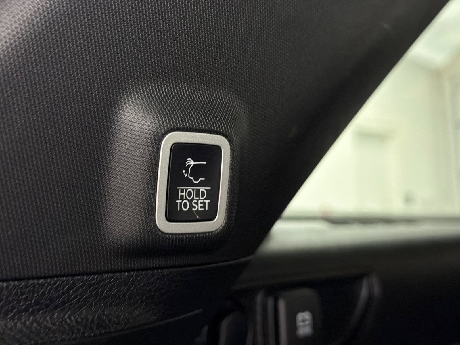 Used 2022 Jeep Grand Cherokee Summit AWD/4WD image 9
