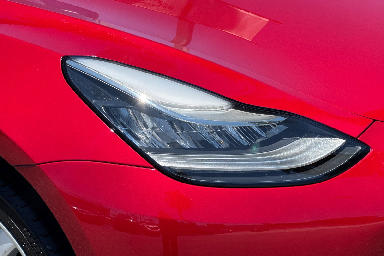 Used 2018 Tesla Model 3 Long Range RWD image 11