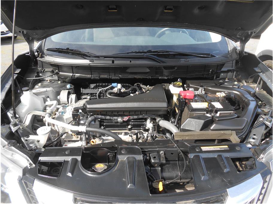 Used 2017 Nissan Rogue SV AWD/4WD image 14