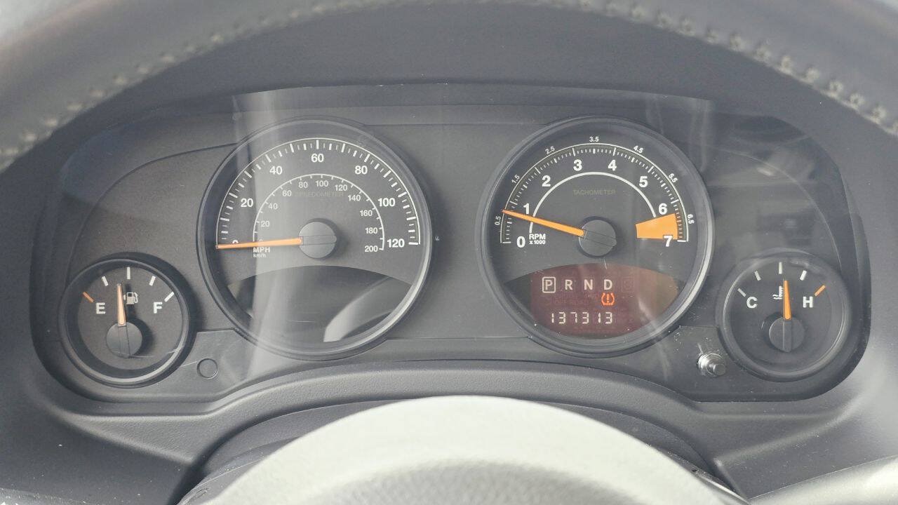 Used 2015 Jeep Patriot High Altitude FWD image 30