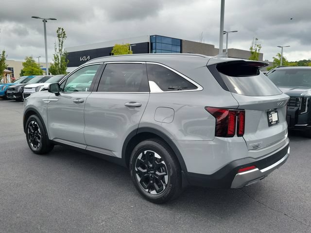 Used 2024 Kia Sorento S FWD image 6