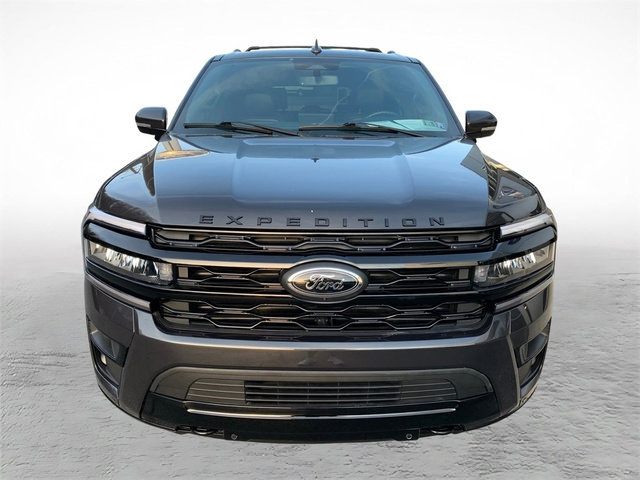 Used 2023 Ford Expedition Limited image 7